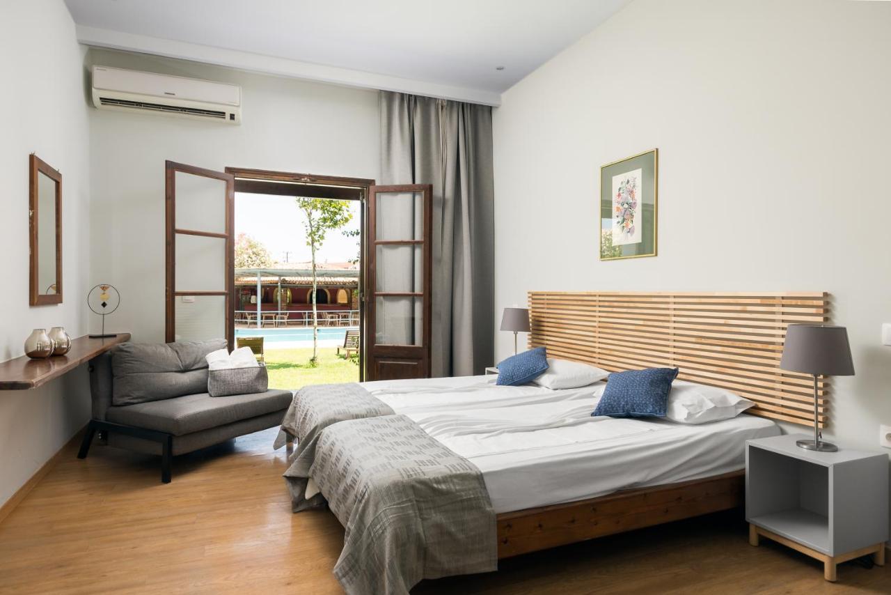 Folies Corfu Town Aparthotel Alepou