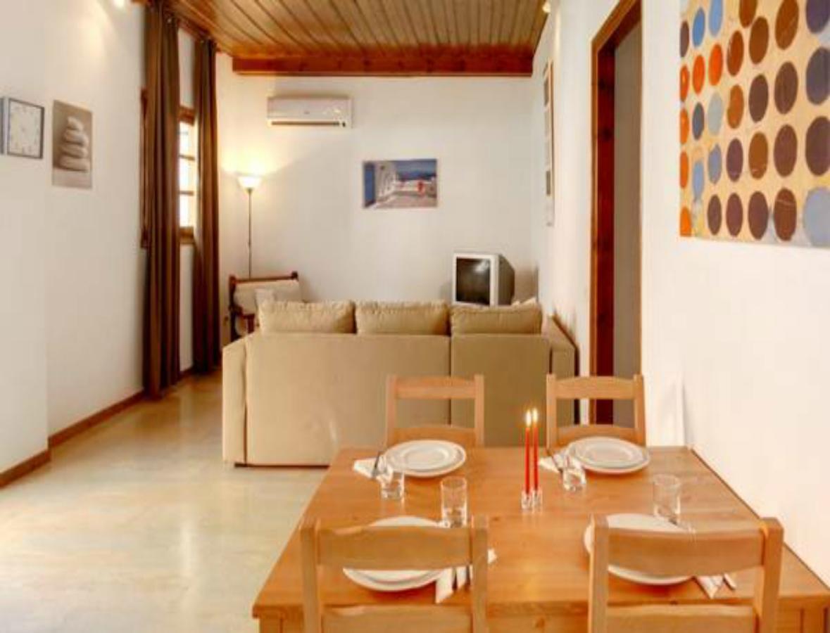 Folies Corfu Town Aparthotel Alepou